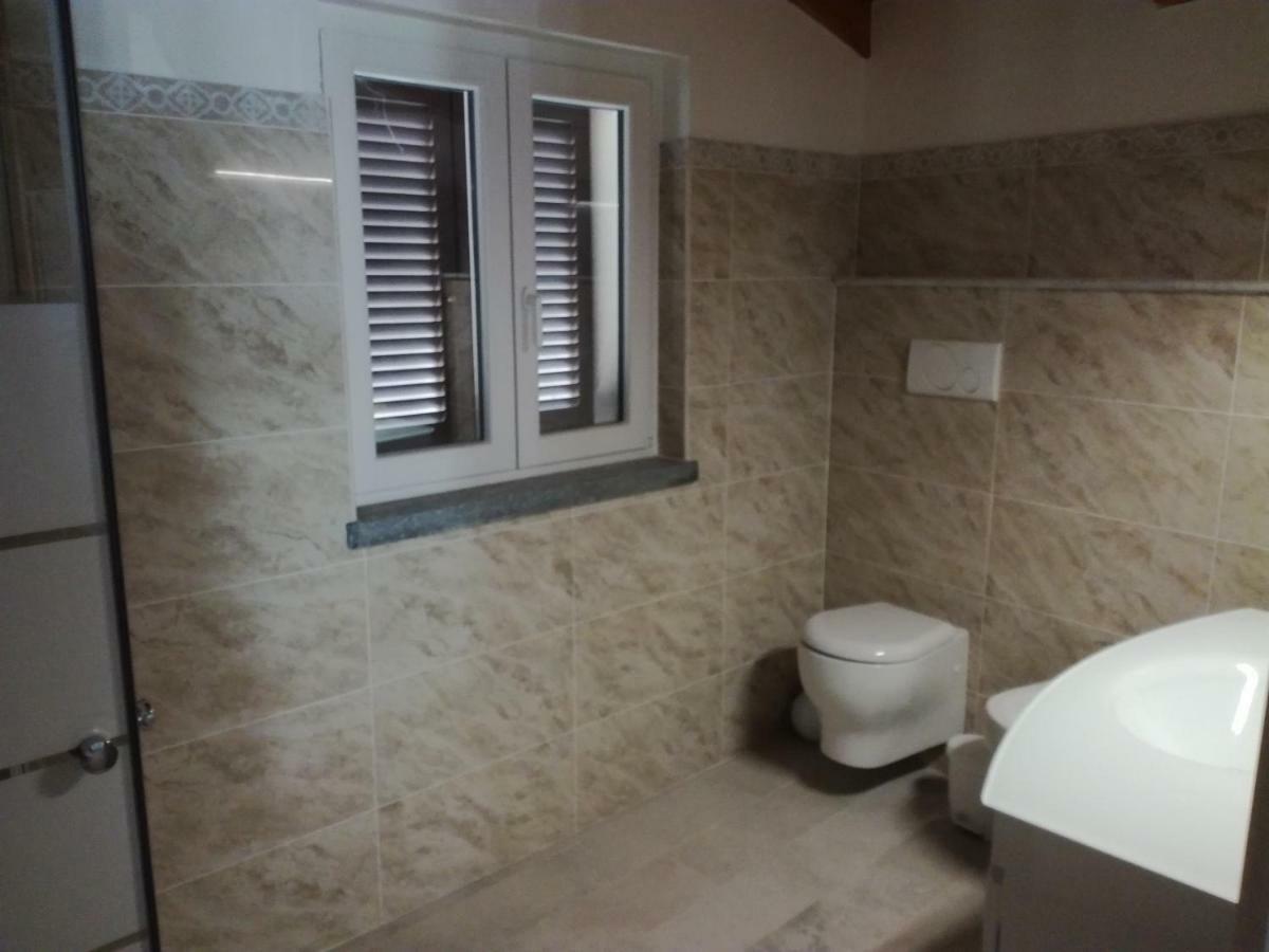 Apartmán Casa Stefania Mandello del Lario Exteriér fotografie