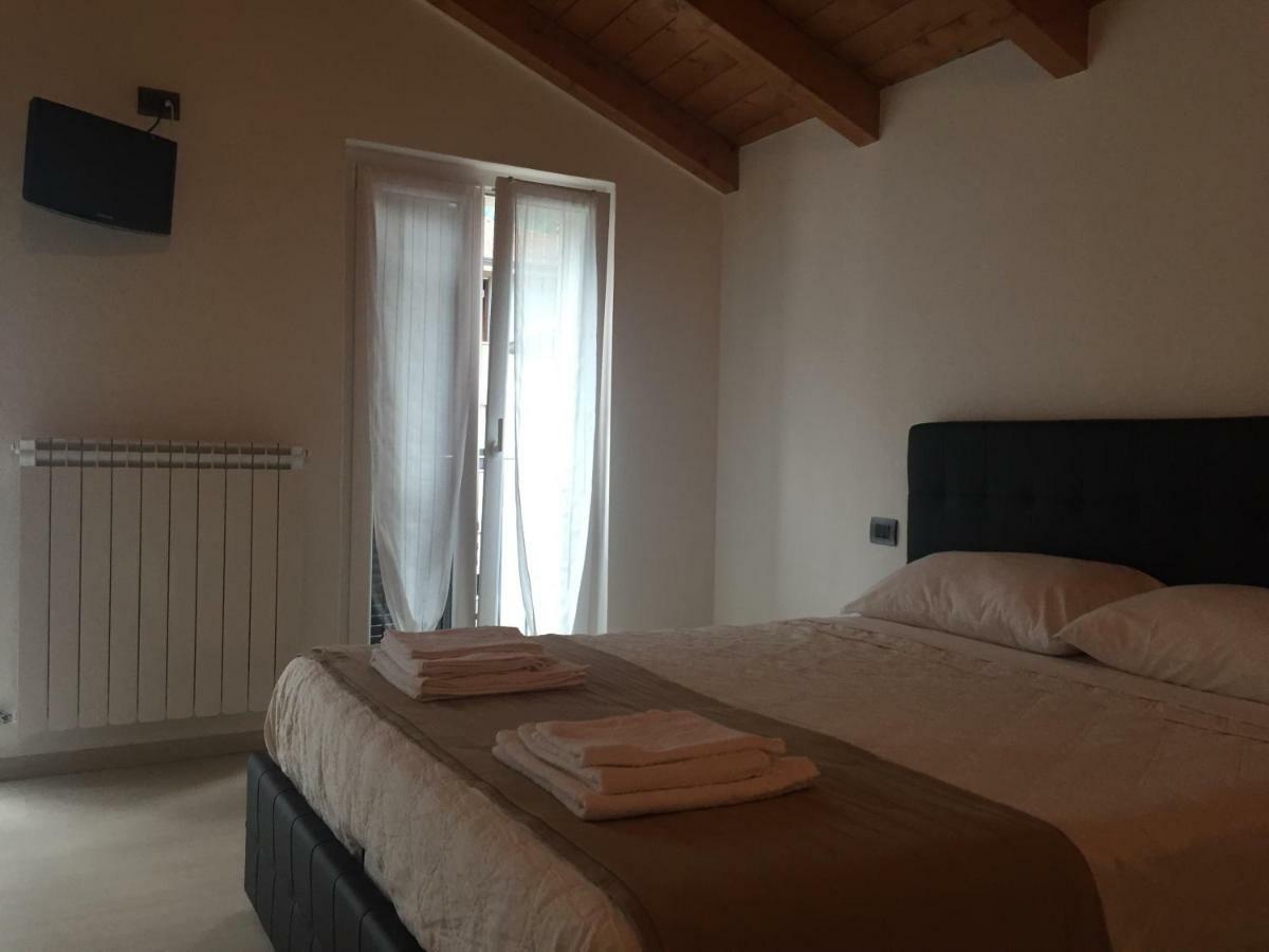 Apartmán Casa Stefania Mandello del Lario Exteriér fotografie